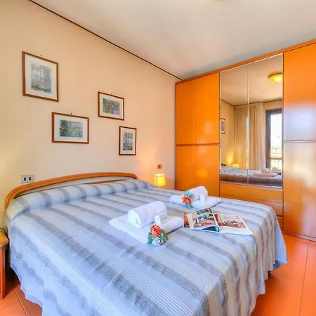 Laura'S Cozy Apartment: With Balcony, Lift, Parking In Stresa Centre - Happy Rentals Apartamento *