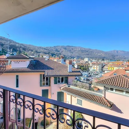 Laura's Cozy Center - Happy 아파트 *