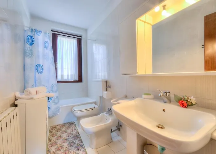 Laura's Cozy Center - Happy Apartamento Stresa