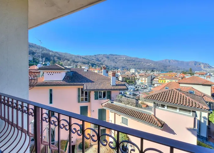 Laura's Cozy Center - Happy 아파트 *